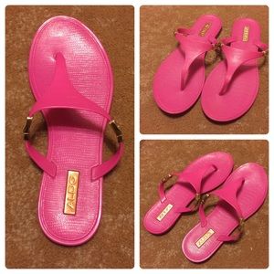 Sooo cure Aldo Jelly flip flops